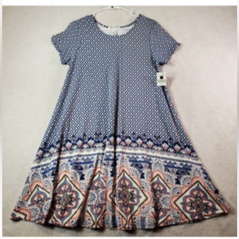 Just Be Blue & Orange geometric Patterned Short Sleeve Dress. Size medium. - Picture 10 of 10